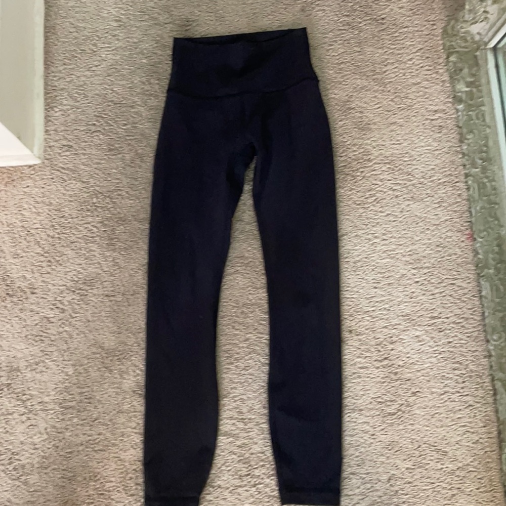 Black Lululemon align leggings 25" (size 2)